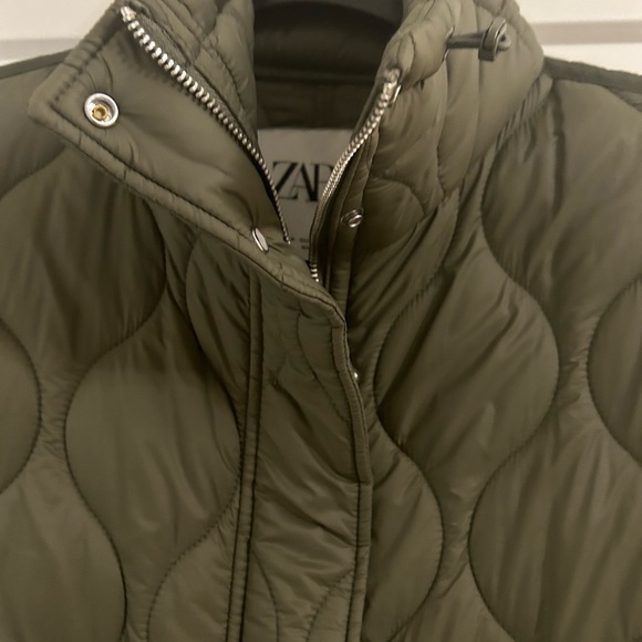 ZARA Puffer Jacket - Picture 3 of 8